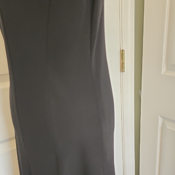 Sandra Darren Elegant Black Midi Dress - Picture 9 of 13